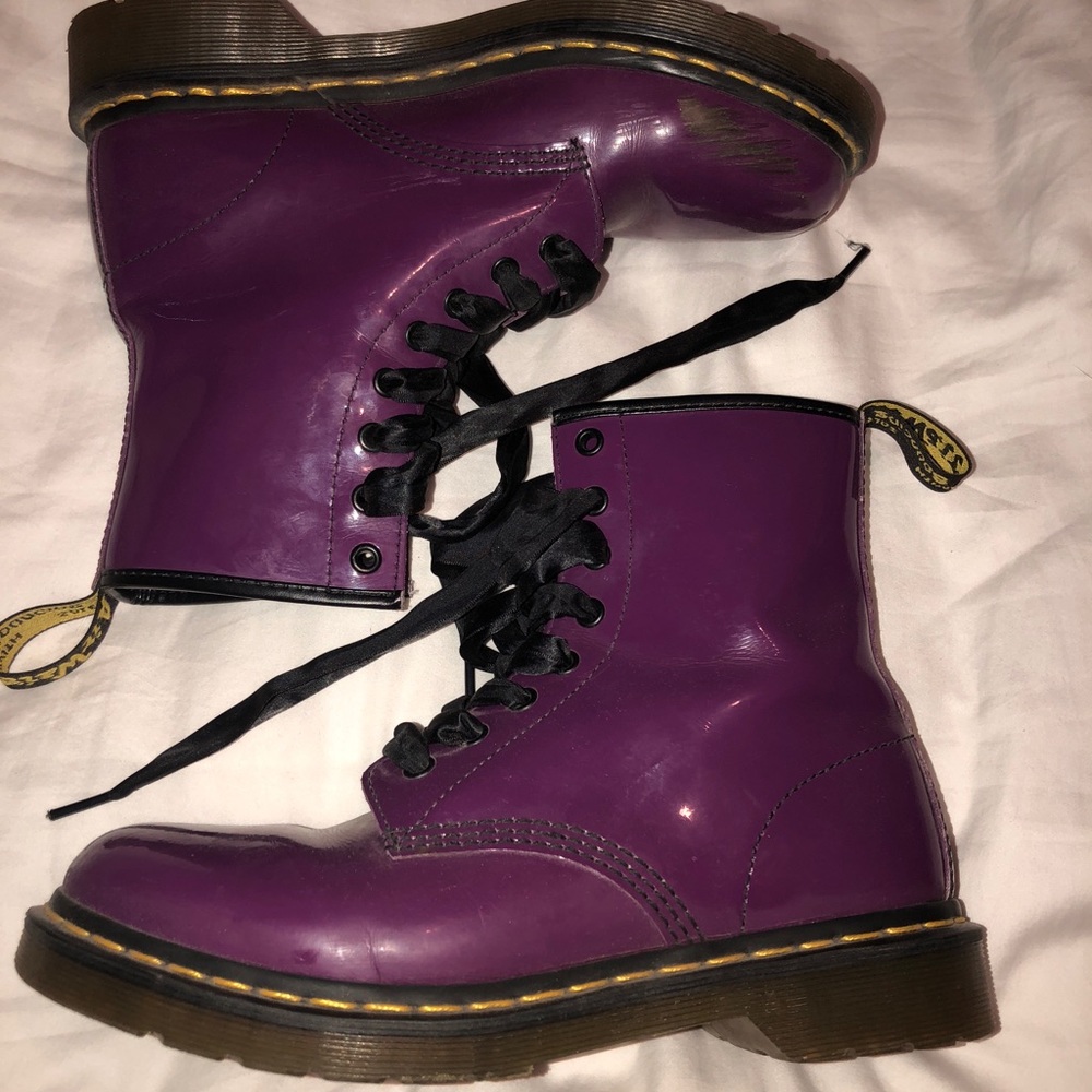 Purple Patent Canvas Doc’s with ribbon laces ✨🔮